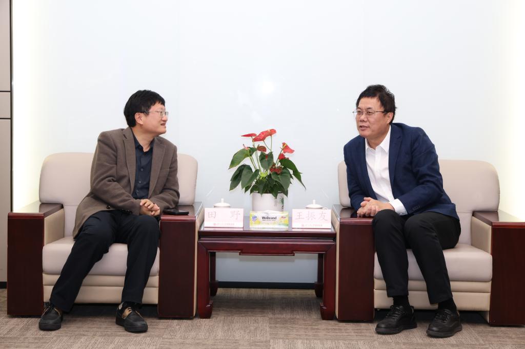 围绕主题“同余数问题”
